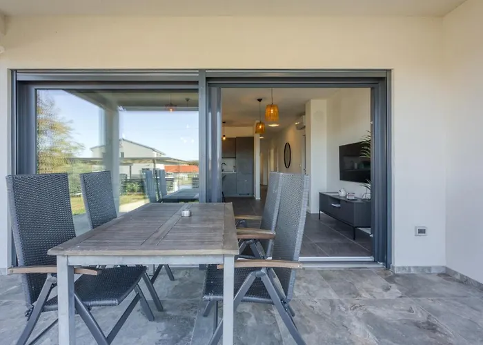 Adria 2 By Guide * Poreč